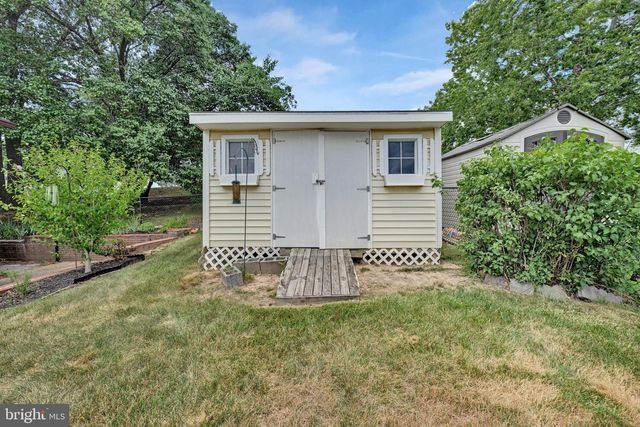 1409 2ND ST, Lanham, MD 20706