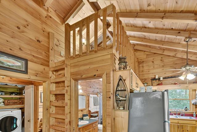 135 Tomahawk Trail, Blue Ridge, GA 30513