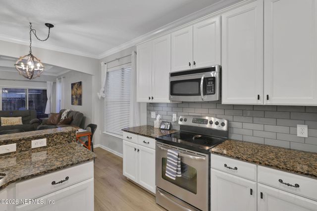 301 SILVER GLEN Avenue, Jacksonville, FL 32092