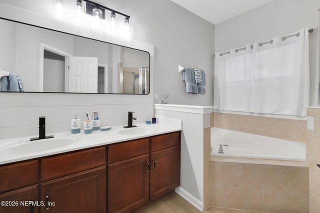 301 SILVER GLEN Avenue, Jacksonville, FL 32092