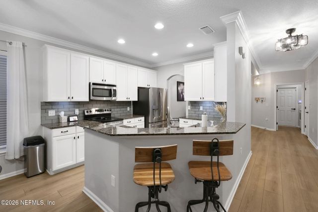 301 SILVER GLEN Avenue, Jacksonville, FL 32092