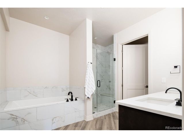 4625 W 50th Ave 304, Denver, CO 80212