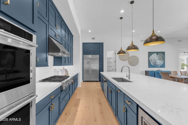 20728 E INDIANA Avenue, Queen Creek, AZ 85142