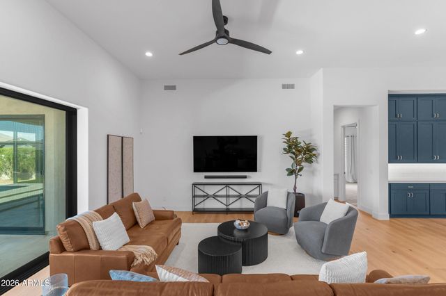 20728 E INDIANA Avenue, Queen Creek, AZ 85142
