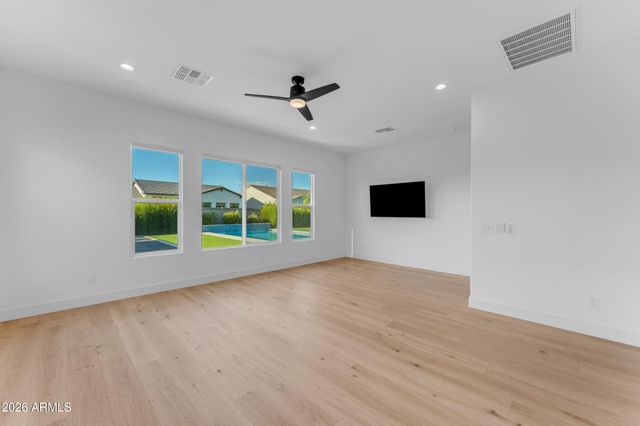 20728 E INDIANA Avenue, Queen Creek, AZ 85142