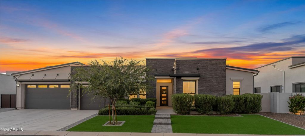 20728 E INDIANA Avenue, Queen Creek, AZ 85142