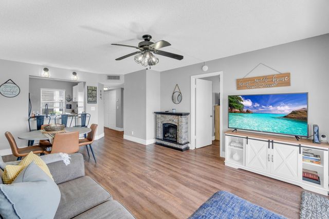 5501 Lakeside Dr 101, Margate, FL 33063