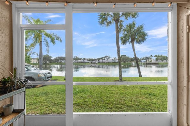 5501 Lakeside Dr 101, Margate, FL 33063