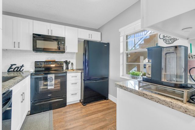 5501 Lakeside Dr 101, Margate, FL 33063