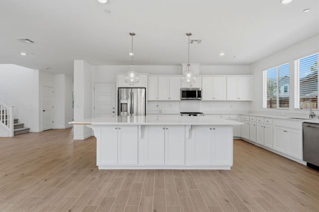 3937 Buttercup Road, Madera, CA 93636