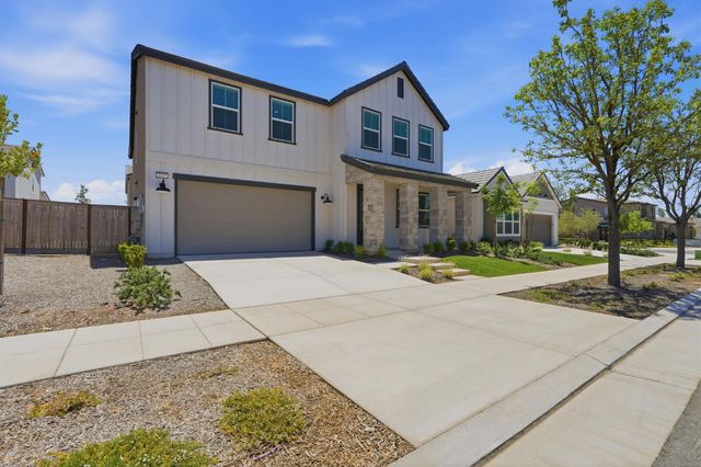 3937 Buttercup Road, Madera, CA 93636