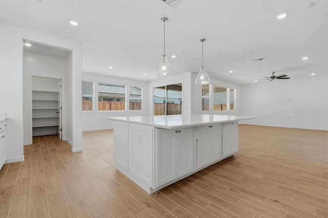 3937 Buttercup Road, Madera, CA 93636