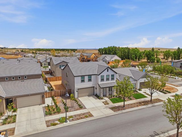3937 Buttercup Road, Madera, CA 93636