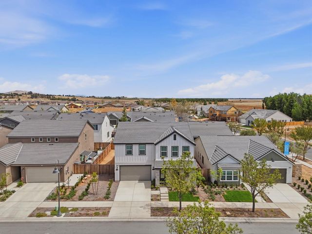 3937 Buttercup Road, Madera, CA 93636
