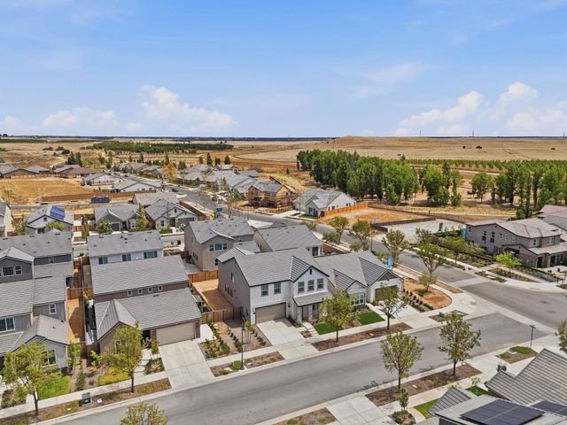 3937 Buttercup Road, Madera, CA 93636