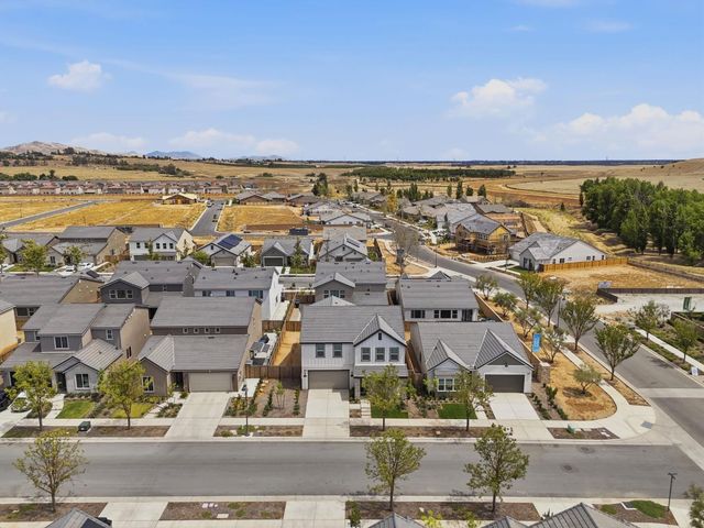 3937 Buttercup Road, Madera, CA 93636