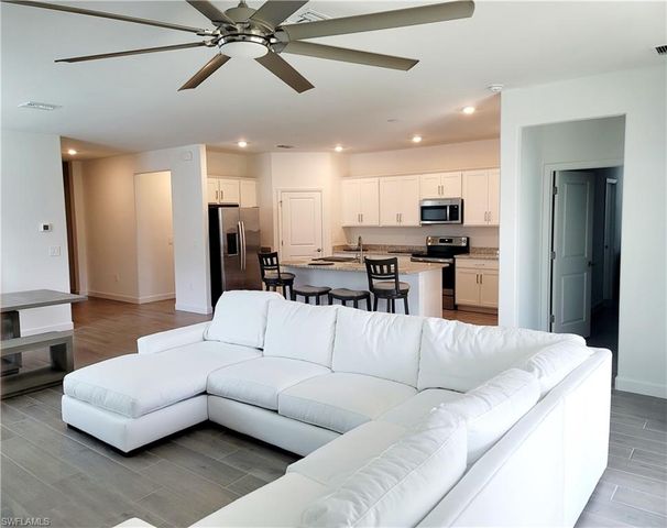 3172 Weston Manor DR, Alva, FL 33920