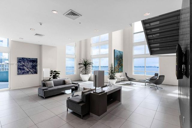 1900 N Bayshore Dr 5103, Miami, FL 33132