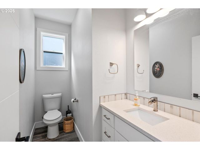 5424 Se KNAPP St, Portland, OR 97206