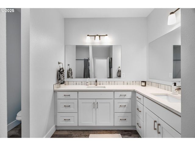 5424 Se KNAPP St, Portland, OR 97206
