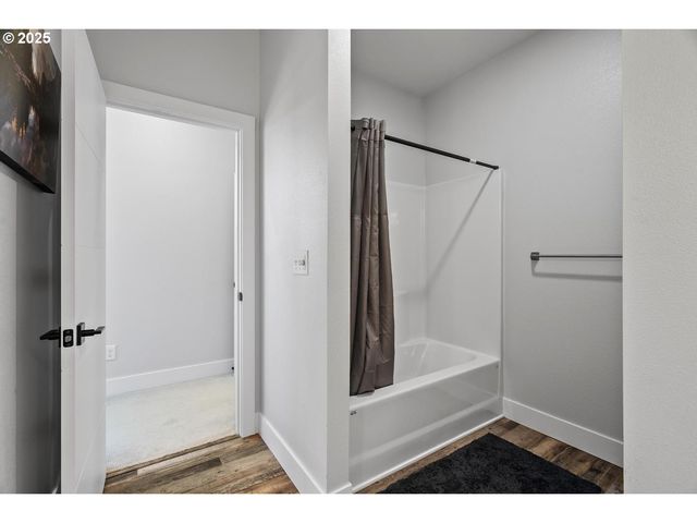 5424 Se KNAPP St, Portland, OR 97206