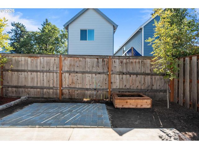 5424 Se KNAPP St, Portland, OR 97206
