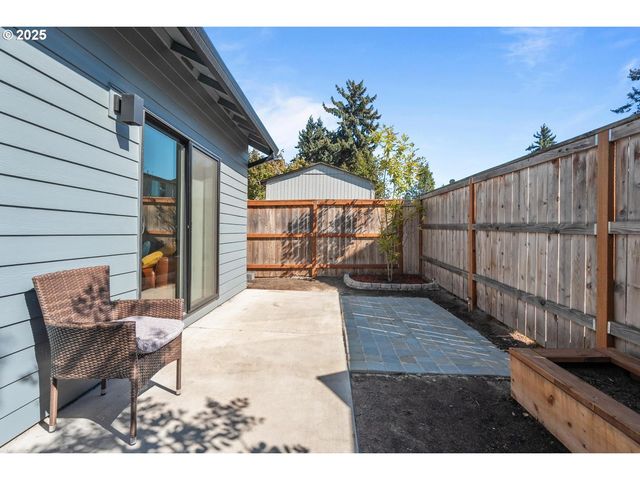 5424 Se KNAPP St, Portland, OR 97206
