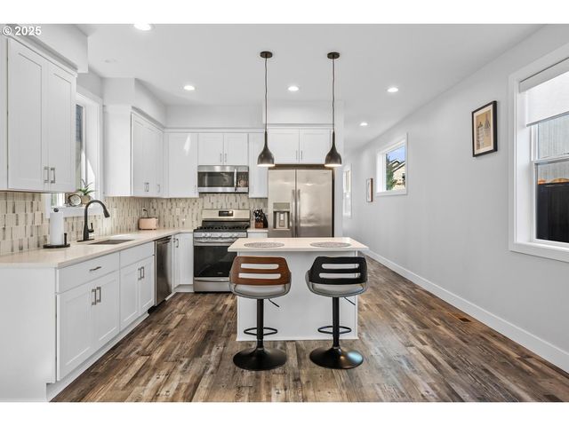 5424 Se KNAPP St, Portland, OR 97206