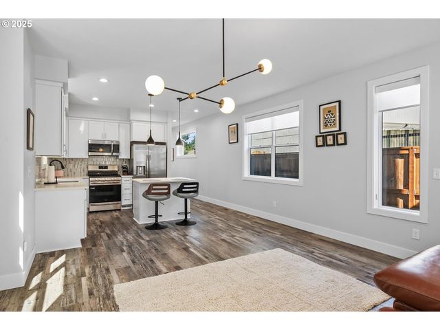 5424 Se KNAPP St, Portland, OR 97206