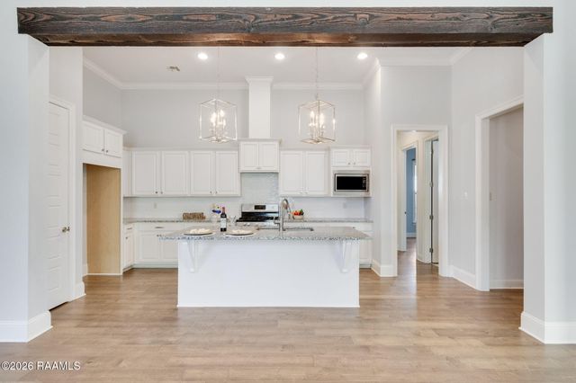 202 Cypress View Drive, Youngsville, LA 70592