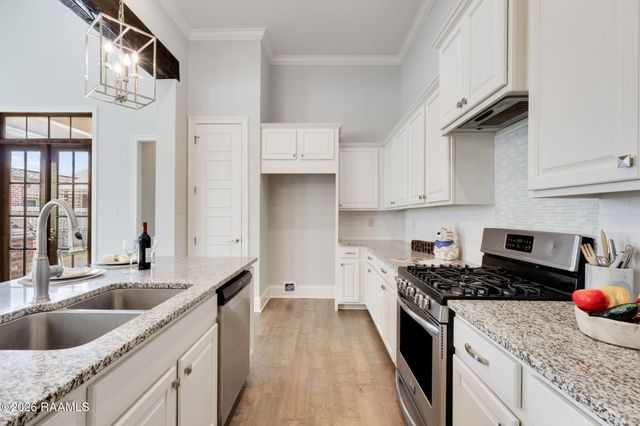 202 Cypress View Drive, Youngsville, LA 70592