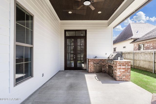 202 Cypress View Drive, Youngsville, LA 70592