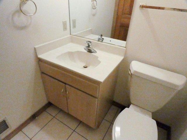 125 E WAYFARER LANE, Appleton, WI 54913