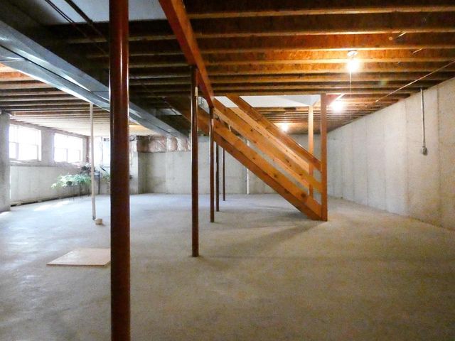 125 E WAYFARER LANE, Appleton, WI 54913