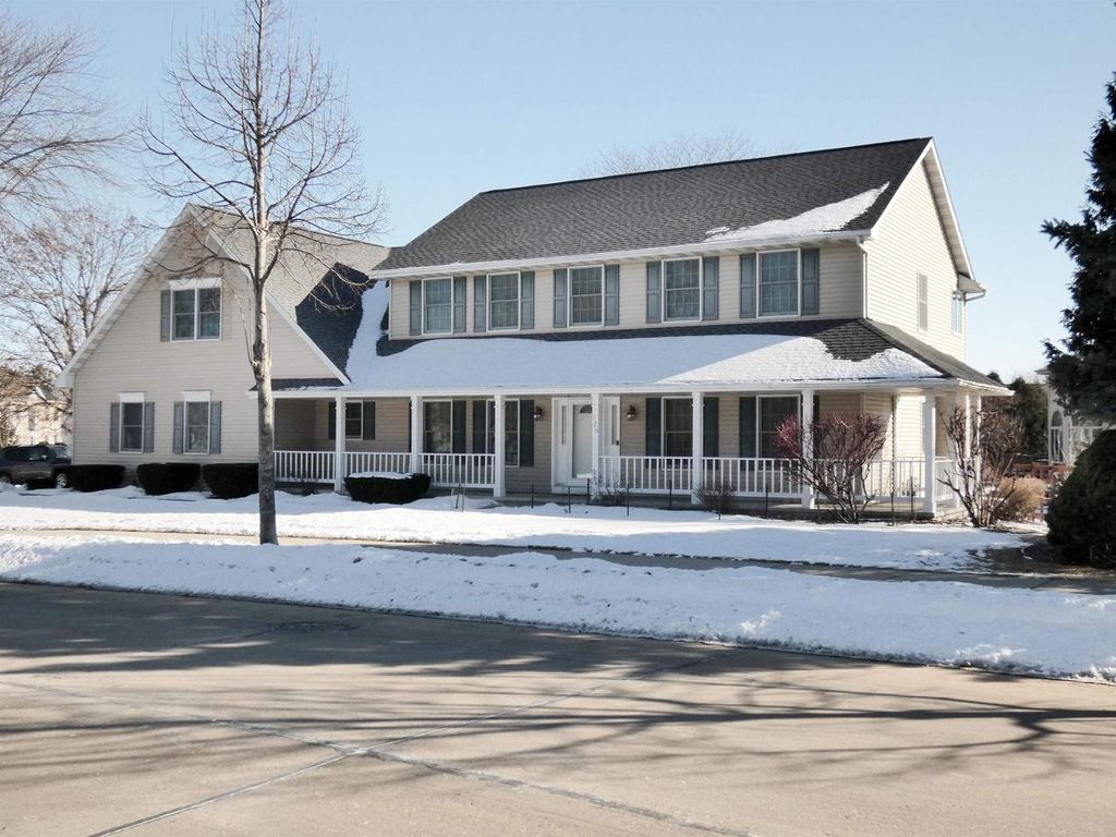 125 E WAYFARER LANE, Appleton, WI 54913