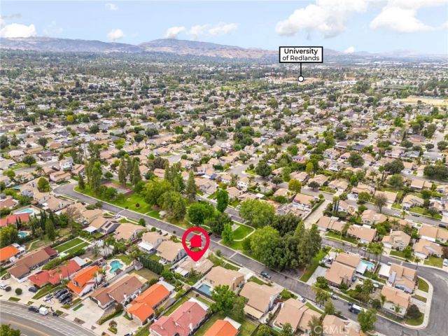 1214 Country, Redlands, CA 92374