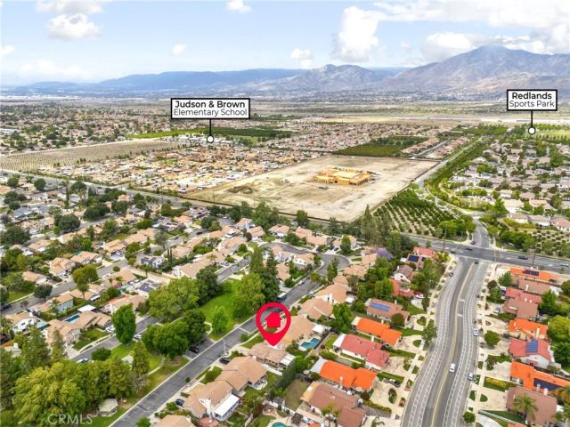 1214 Country, Redlands, CA 92374