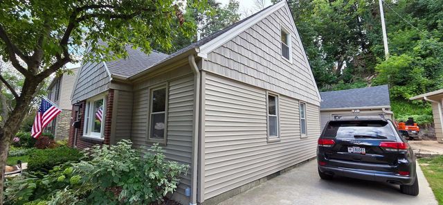 1291 Martha Washington DRIVE, Milwaukee, WI 53213