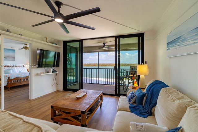4253 Bay Beach Ln G2, Fort Myers, FL 33931