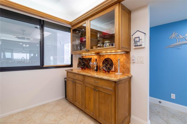 4253 Bay Beach Ln G2, Fort Myers, FL 33931