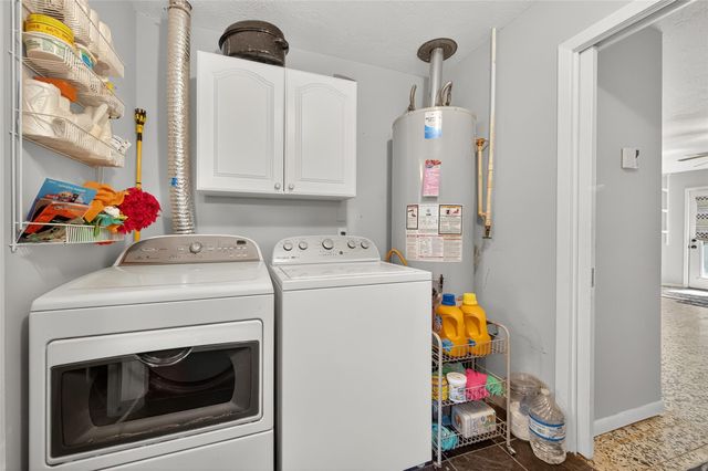 5326 Redstart Street, Houston, TX 77096