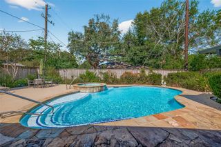 5326 Redstart Street, Houston, TX 77096