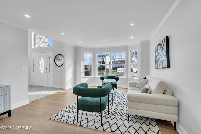 11 Orchid Lane, Barnegat, NJ 08005