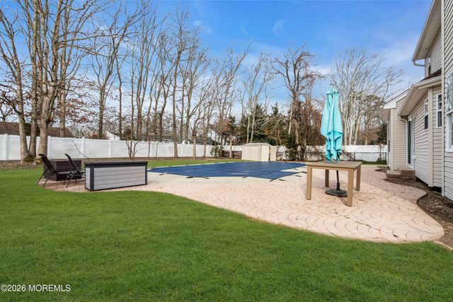 11 Orchid Lane, Barnegat, NJ 08005