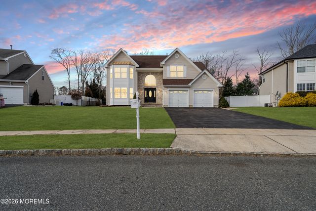 11 Orchid Lane, Barnegat, NJ 08005