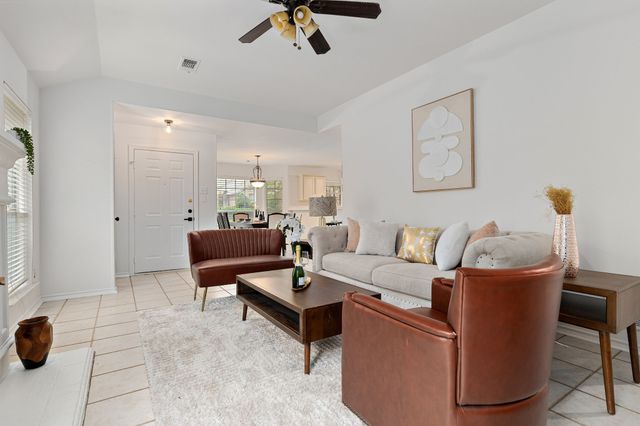 752 Monique, Cedar Hill, TX 75104