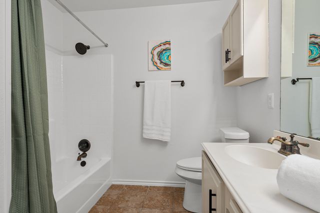 752 Monique, Cedar Hill, TX 75104