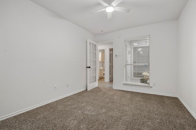 752 Monique, Cedar Hill, TX 75104