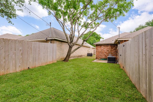 752 Monique, Cedar Hill, TX 75104