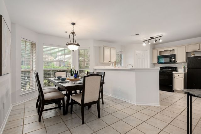 752 Monique, Cedar Hill, TX 75104